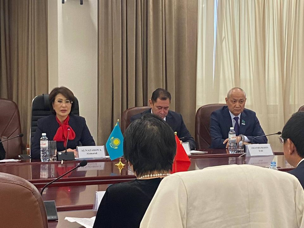 Казахстан и Китай укрепляют сотрудничество в медицине