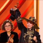 Певица из Монголии Ж. Мишээл награждена казахстанским орденом Дружбы