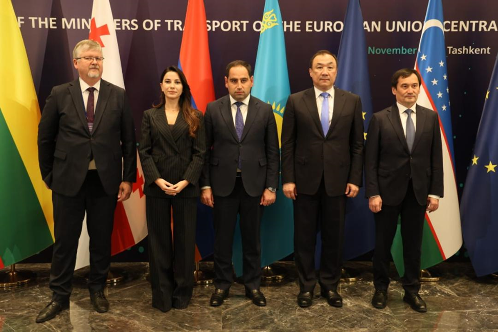 Казахстан выступил на Форуме инвесторов по Транскаспийскому транспортному коридору в Ташкенте