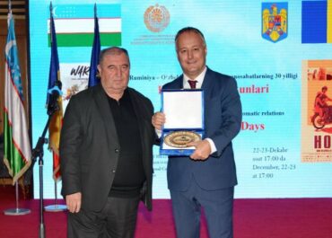 telegram-cloud-photo-size-2-5357383064067181625-y