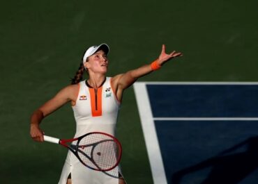 Рыбакина вышла во второй круг Australian Open-2026