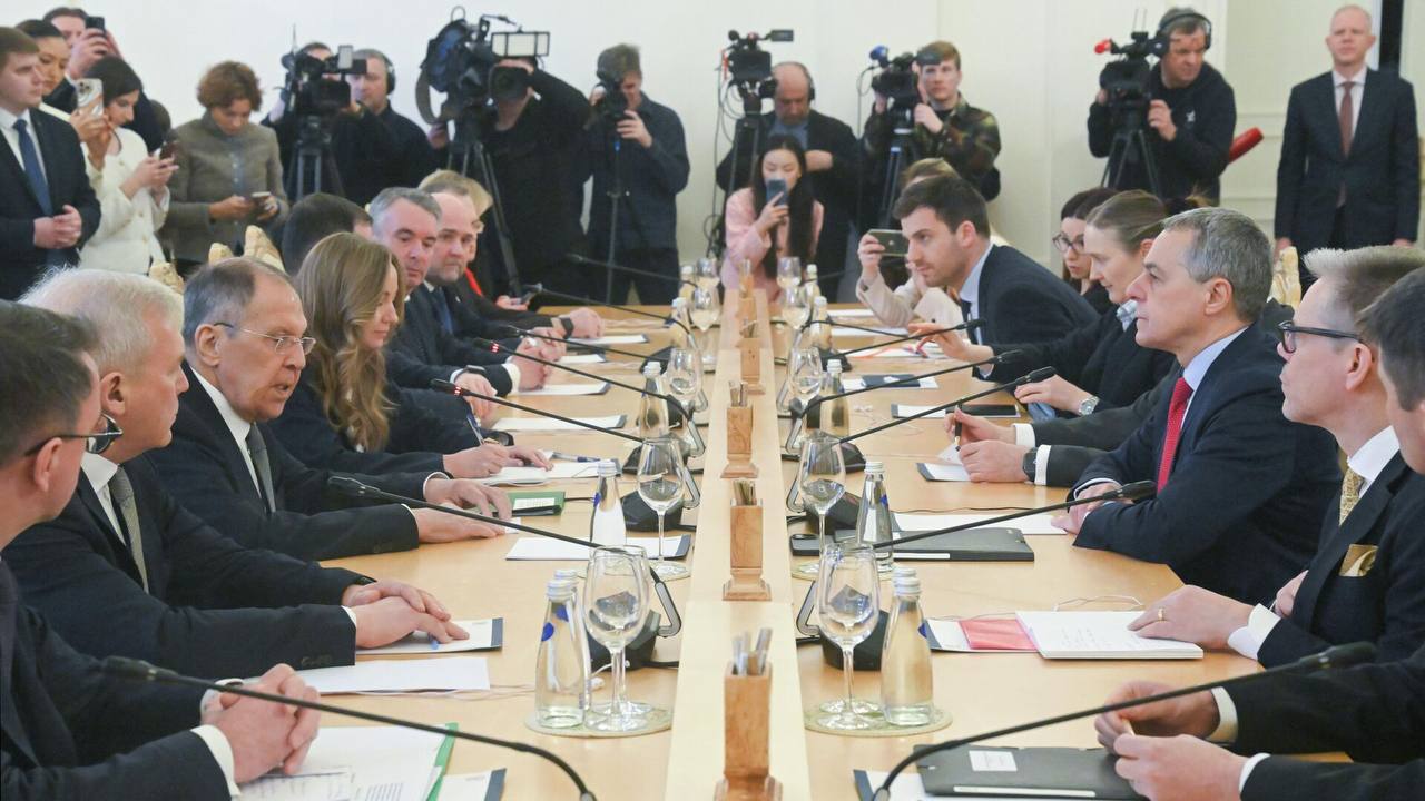 В Москве прошли переговоры с участием главы МИД Швейцарии и генсека ОБСЕ