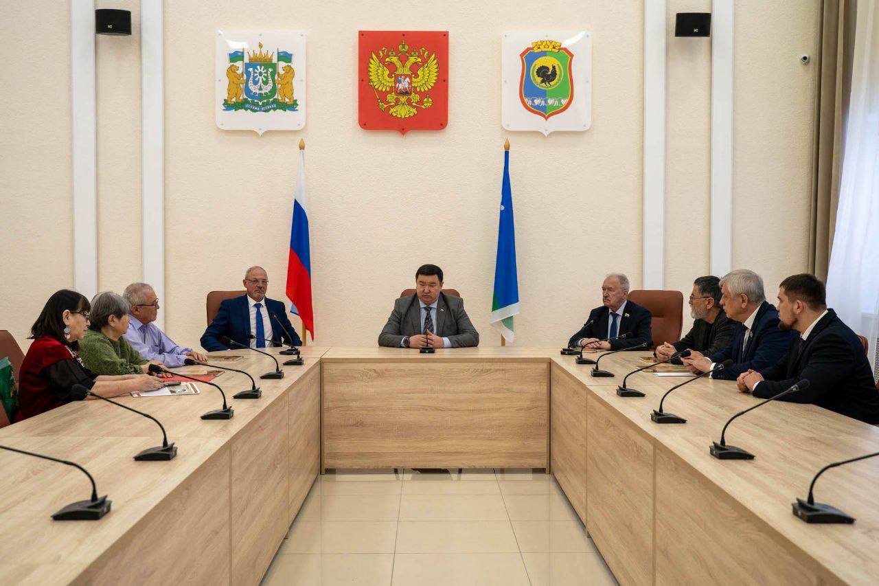 В Год единства народов России в Нягани предложили создать казахскую автономию